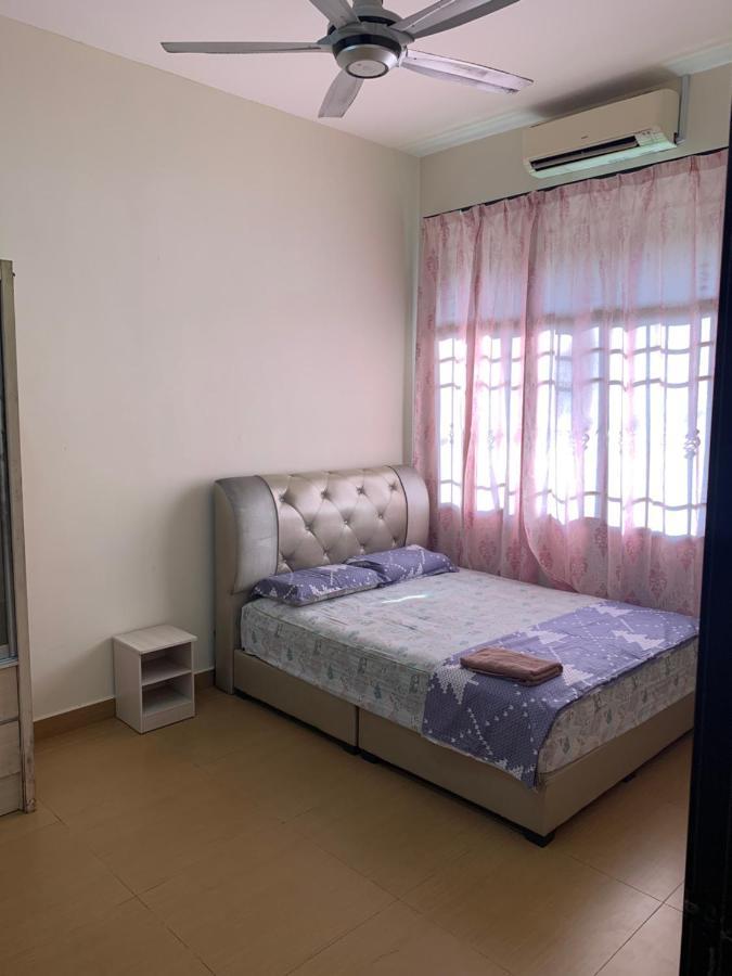 Villaparadise Homestay Batu Pahat Extérieur photo